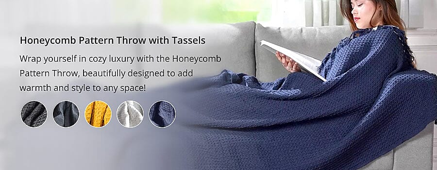 Honeycomb Pattern Throw with Tassels Banner