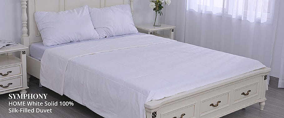SYMPHONY HOME White Solid 100% Silk-Filled Duvet Banner