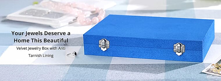 Travel-Ready Elegance Banner