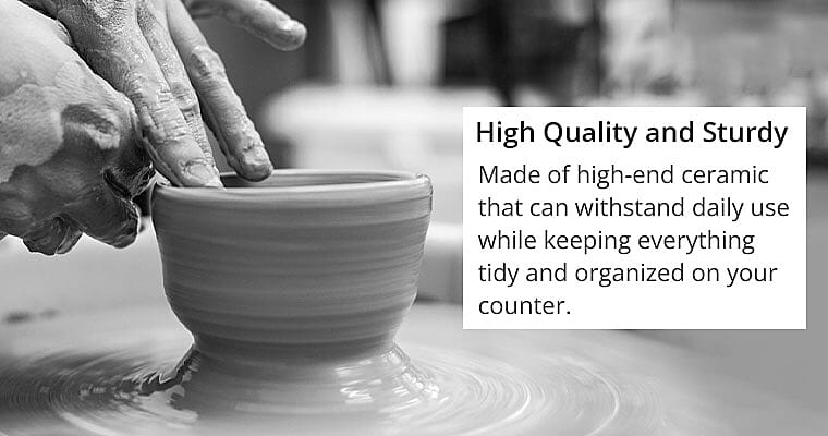 Hand-painted Details Banner