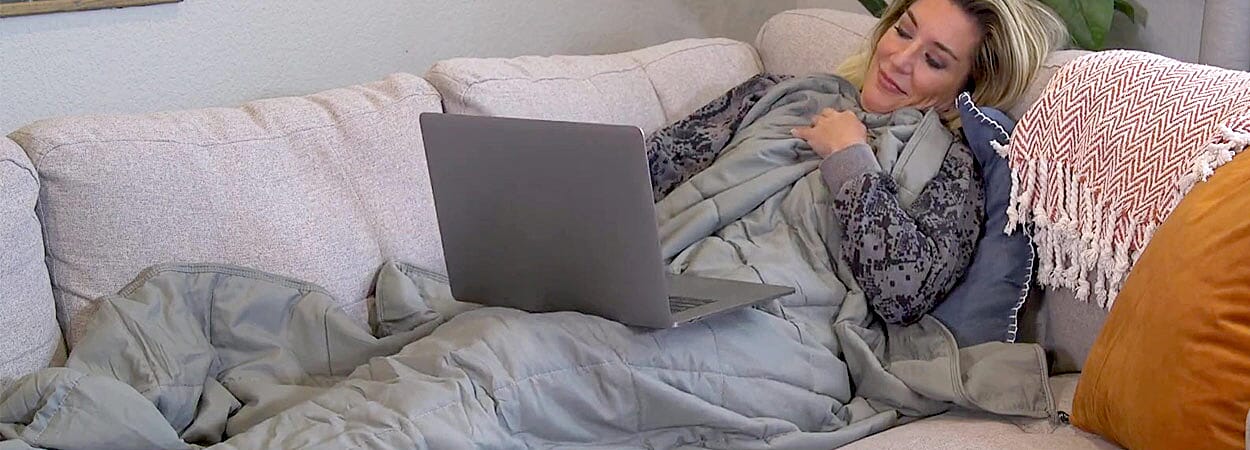 PH CICA Cleansing Oil Banner