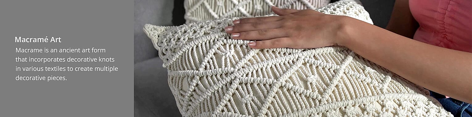 Tasselled sides Banner