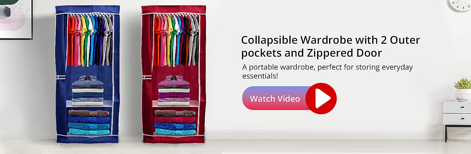 Outer pockets and Zippered Door Banner