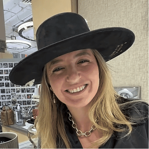Julia Azeroual