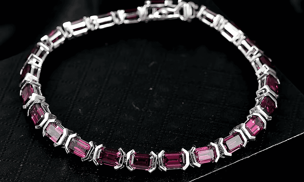 Radiant ember garnet Bracelet