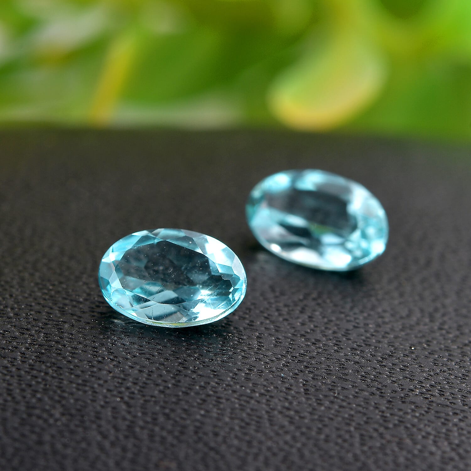 Green Apatite Set of 2 (Ovl 6x4 mm) 0.89 ctw Loose Gemstone