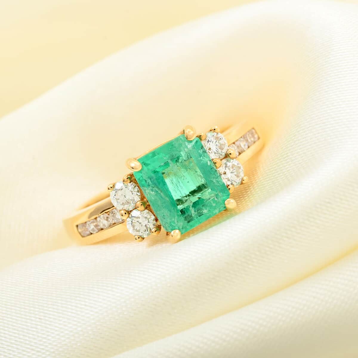 One Of A Kind Certified & Appraised Iliana 18K Yellow Gold AAA Boyaca Colombian Emerald and SI Diamond Ring (Size 6.75) 4.83 Grams 2.05 ctw image number 1