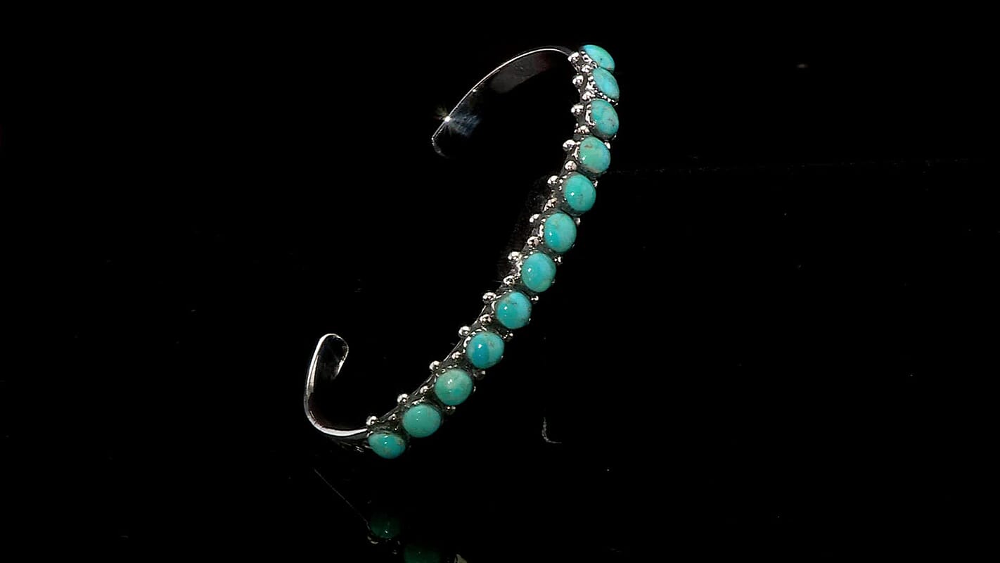 Santa Fe Style Kingman Turquoise Cuff Bracelet in Sterling Silver (7.50 in) 2.50 ctw