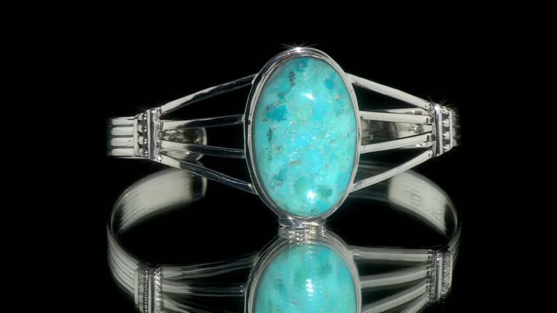 SANTA FE Style Kingman Turquoise Cuff Bracelet in Sterling Silver 7 Inch 16.40 Grams 3.75 ctw