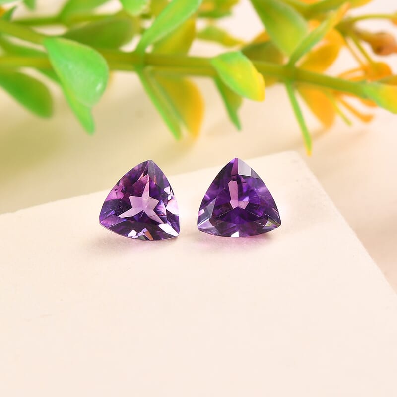 AAA Mashamba Amethyst (Trl 8 mm) 1.42 ctw Loose Gemstone
