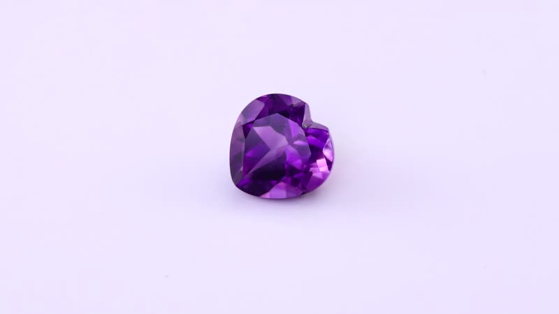 AA Moroccan Amethyst (Hrt 10 mm) 3.02 ctw Loose Gemstone