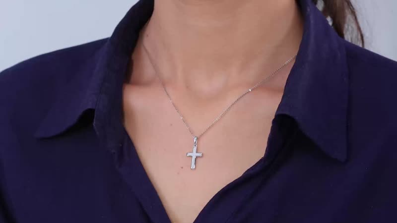 Rhapsody 950 Platinum Cross Pendant (2.50 g)