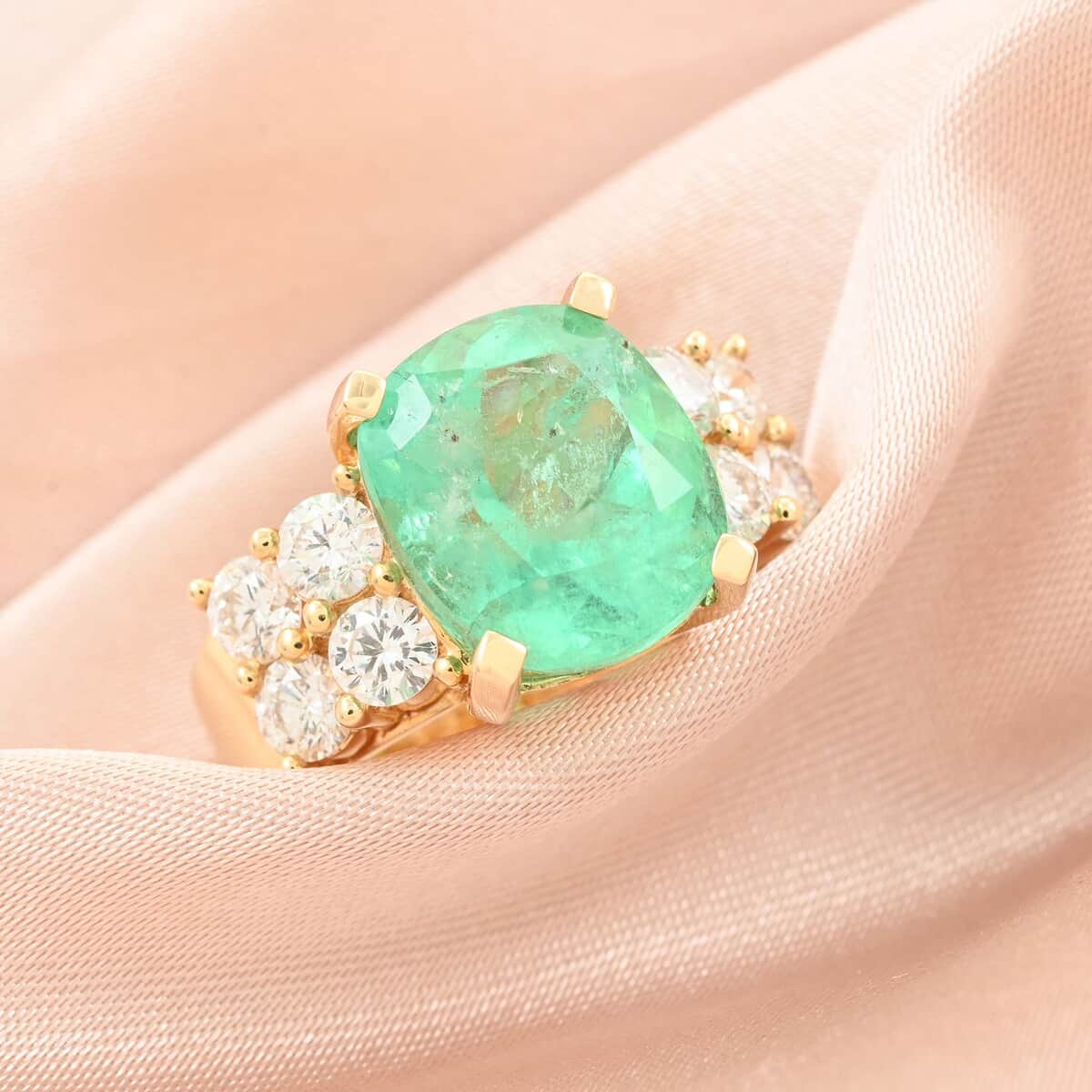 One Of A Kind Certified & Appraised Iliana 18K Yellow Gold AAAA Boyaca Colombian Emerald and SI Diamond Ring (Size 7.0) 9.33 Grams 7.30 ctw image number 1