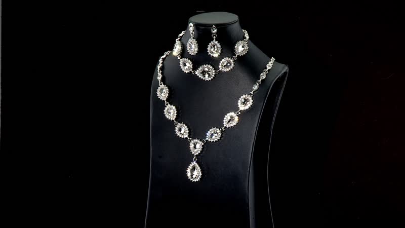 Glass, Austrian Crystal Bracelet (7.50In), Earrings and Necklace (20.00 Inches) in Silvertone