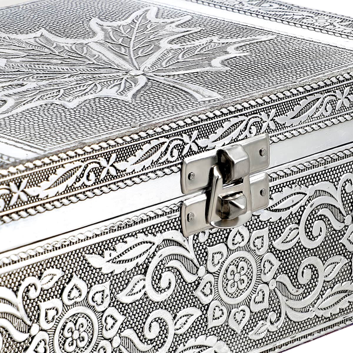 Aluminum Oxidized Maple Leaf Pattern Jewelry Box with Tray (7x5 in) image number 5