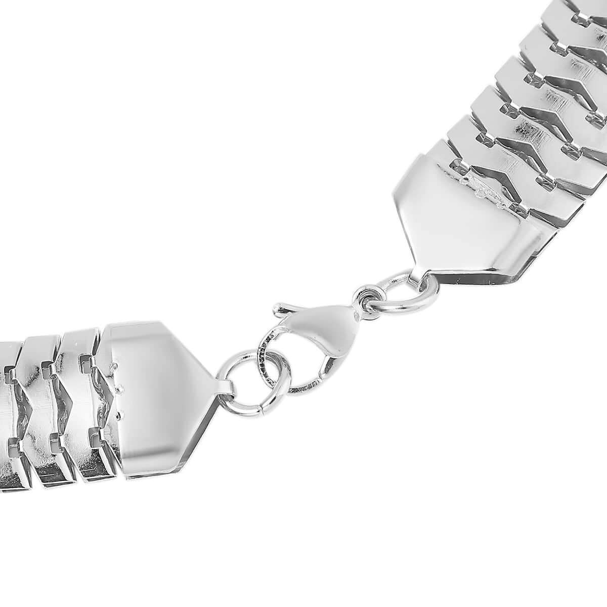Fish Scale Necklace 24 Inches in Stainless Steel image number 3