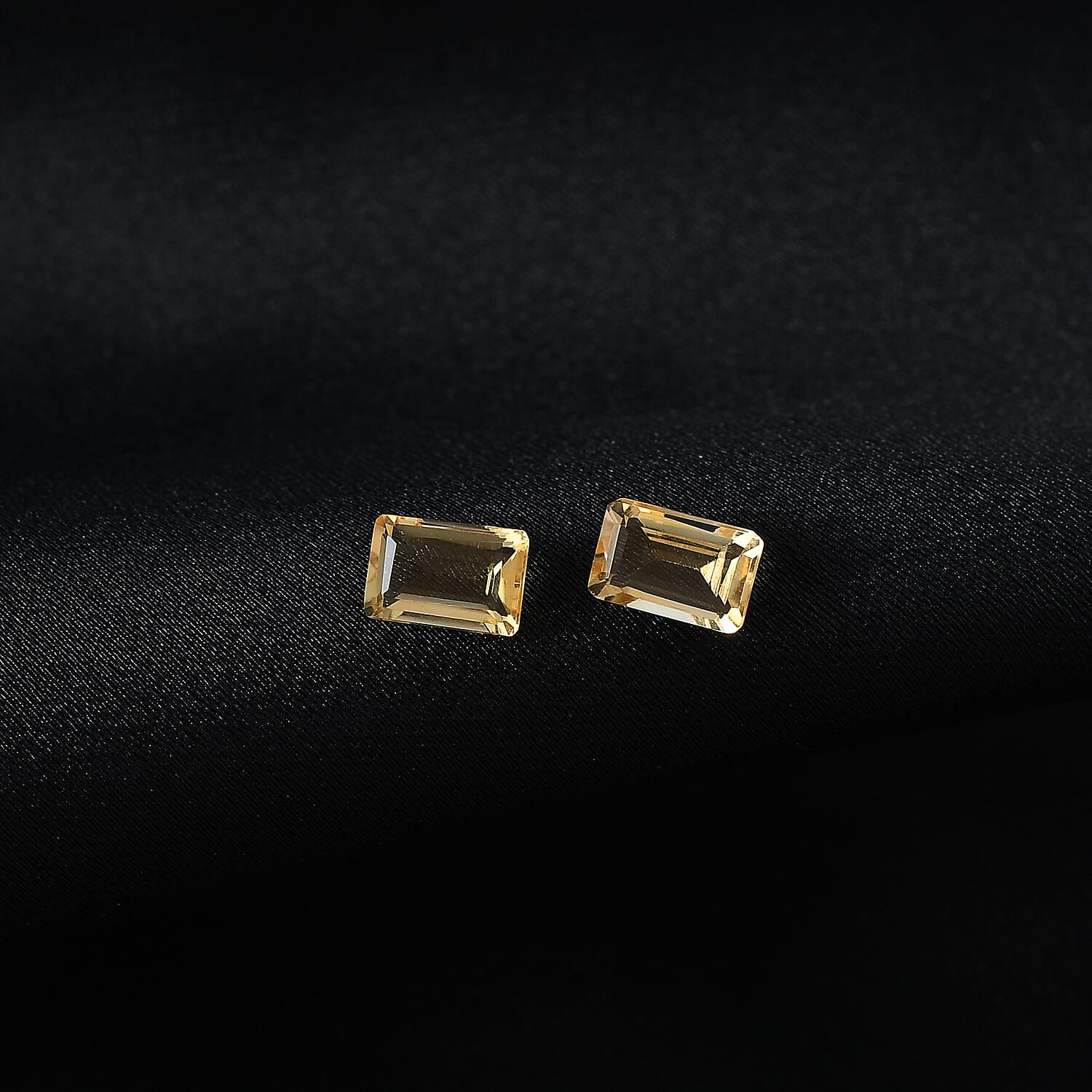 AA Brazilian Citrine Set of 2 (Oct 6x4 mm) 0.90 ctw Loose gemstone