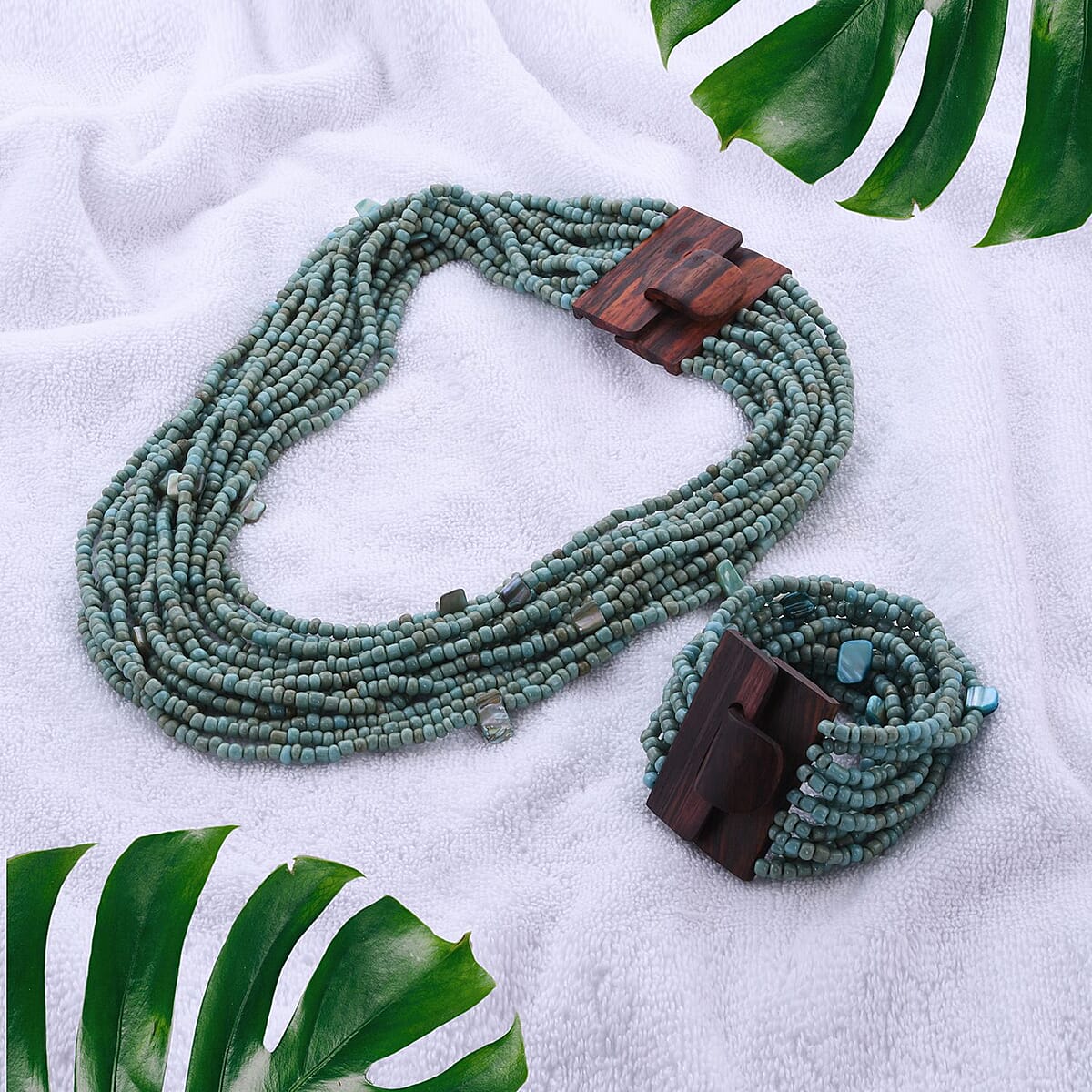 Green Seed Beaded and Shell Multi-Strand Necklace 19 Inches and Stretch Bracelet 8 Inches with Wooden Buckle image number 1