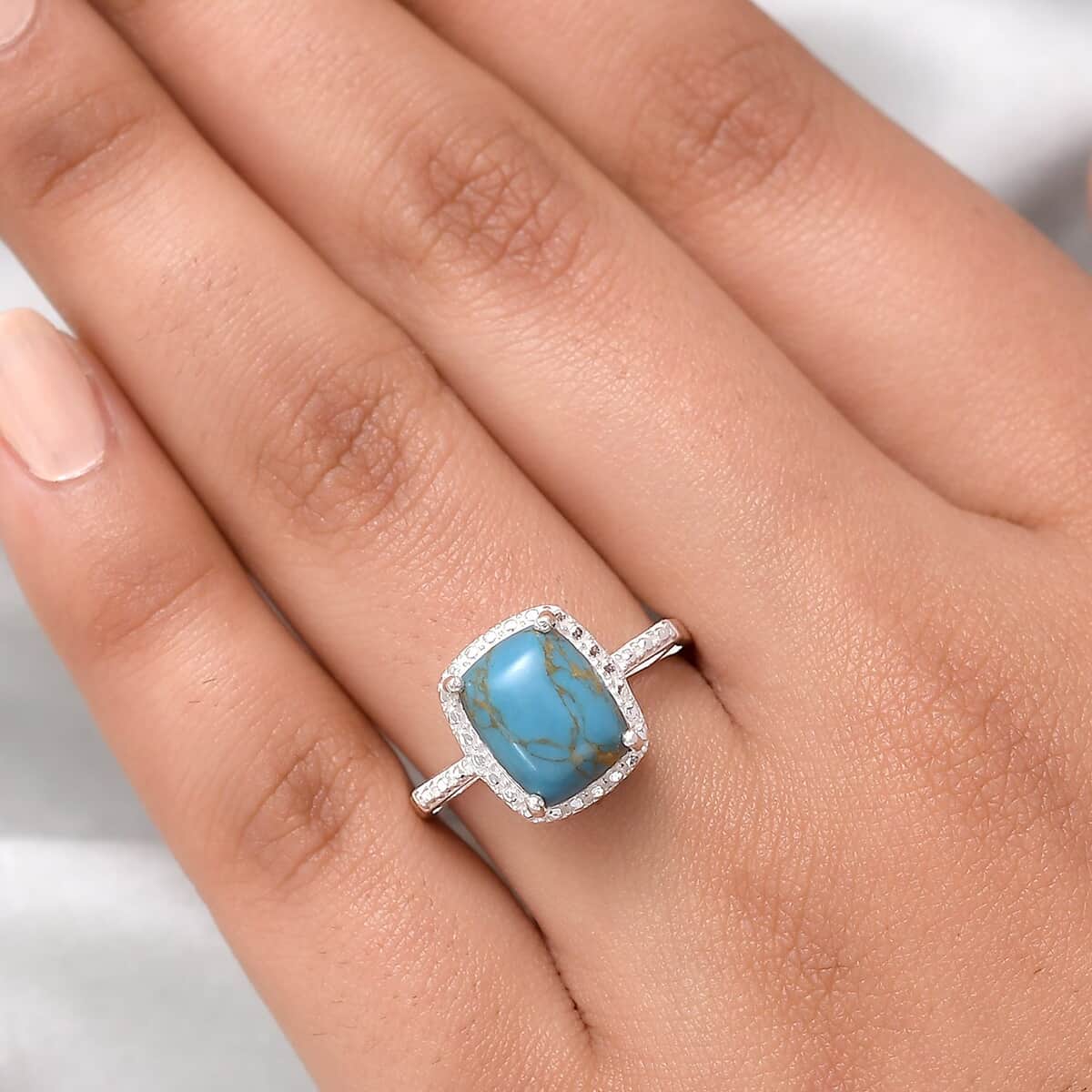 Mojave Blue Turquoise Solitaire Ring in Sterling Silver (Size 6.0) 3.10 ctw image number 3