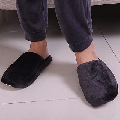 Homesmart Black 100% Polyester Flannel Hooded Moon Shape Robe with Zipper (One Size) and Matching Anti Slip Rubber Slippers (11 in)