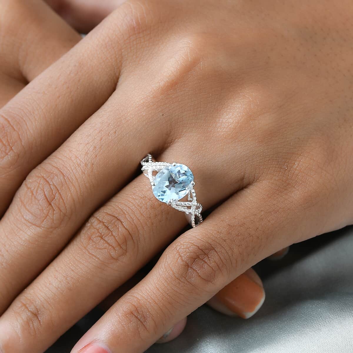 Sky Blue Topaz 3.00 ctw Loose Braid Solitaire Ring in Sterling Silver (Size 7.0) image number 2