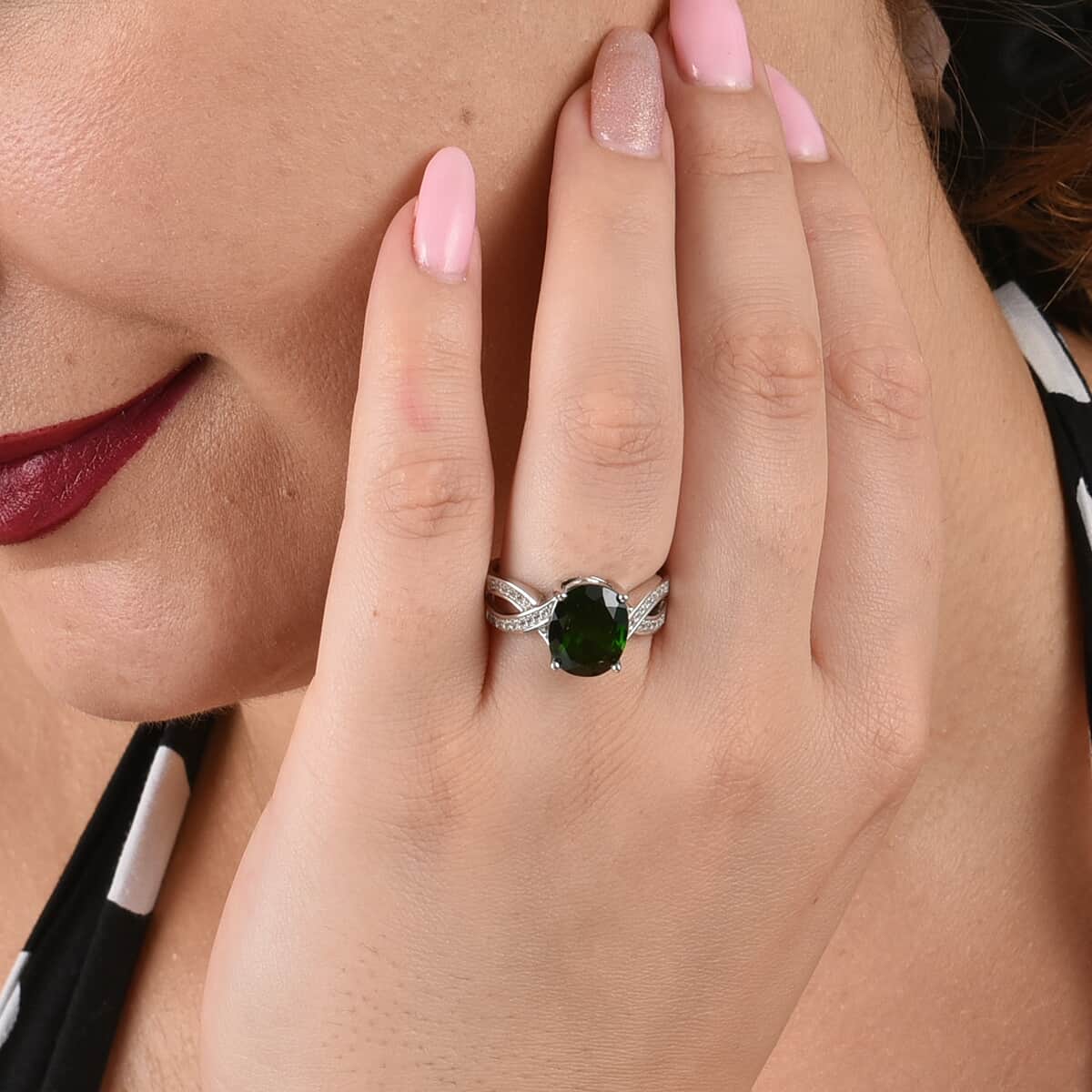 Natural Chrome Diopside, White Zircon Infinity Ring in Rhodium Over Sterling Silver (Size 6.0) 3.90 ctw image number 2