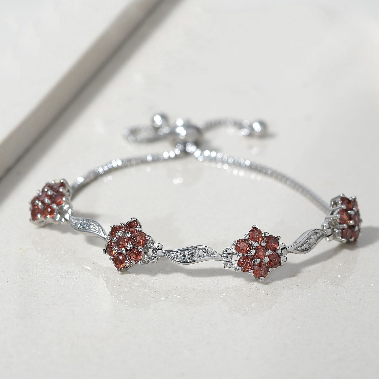 Mozambique Garnet - Product card gallery slide 2 (10144245514523)