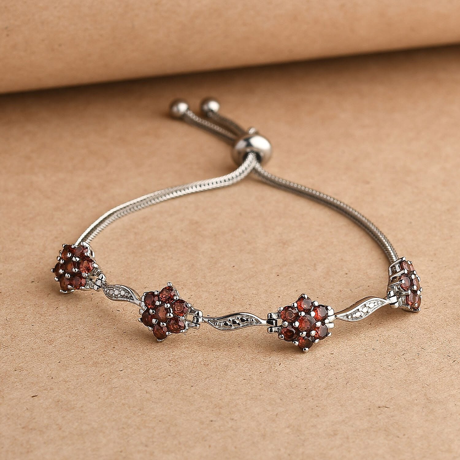 Mozambique Garnet - Product card gallery slide 3 (10144245514523)