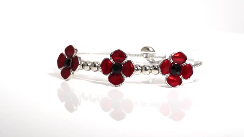 Resin and Black Austrian Crystal Enameled Poppy Bolo Bracelet in Silvertone (6.00 In)