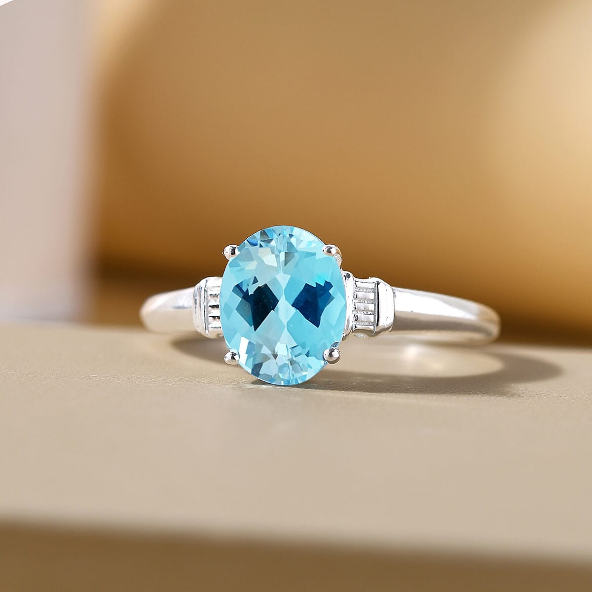 D'Joy Sky Blue Topaz 3.20 ctw Solitaire Ring in Sterling Silver (Size 8.0) image number 4