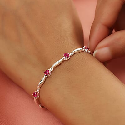 D'Joy Lab Created Ruby 1.35 ctw Heart Station Bracelet in Sterling Silver (7.25 In)
