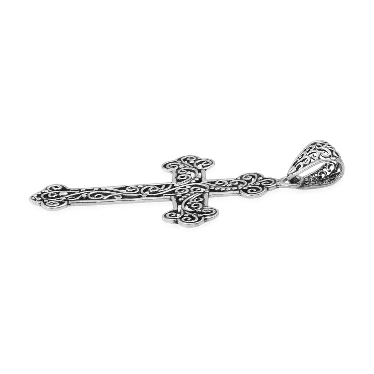 Artisan Crafted Openwork Cross Pendant in Sterling Silver 4.7 Grams image number 2