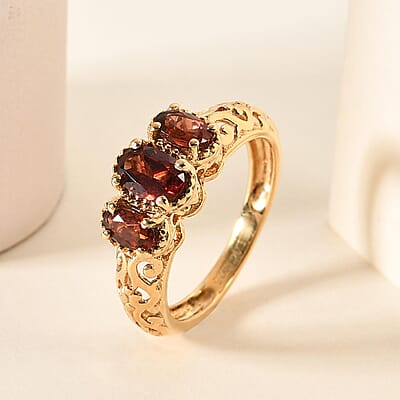 D'Joy Mozambique Garnet 1.20 ctw Ring in 14K Yellow Gold Over Sterling Silver (Size 10.0)
