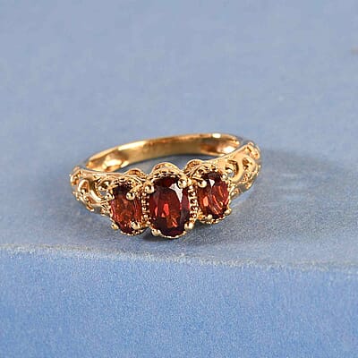 D'Joy Mozambique Garnet 1.20 ctw Ring in 14K Yellow Gold Over Sterling Silver (Size 10.0)