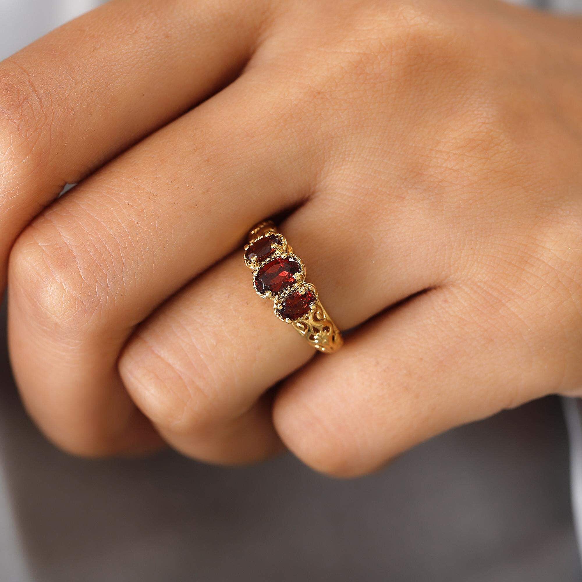 D'Joy Mozambique Garnet 1.20 ctw Ring in 14K Yellow Gold Over Sterling Silver (Size 10.0)