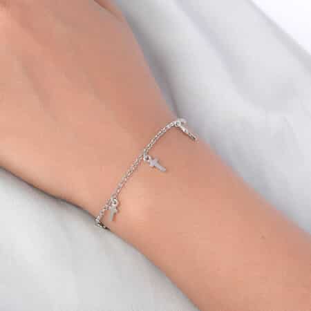 Platinum Over Sterling Silver Cross Charm Bracelet (7.25 In) 3.25 Grams image number 2