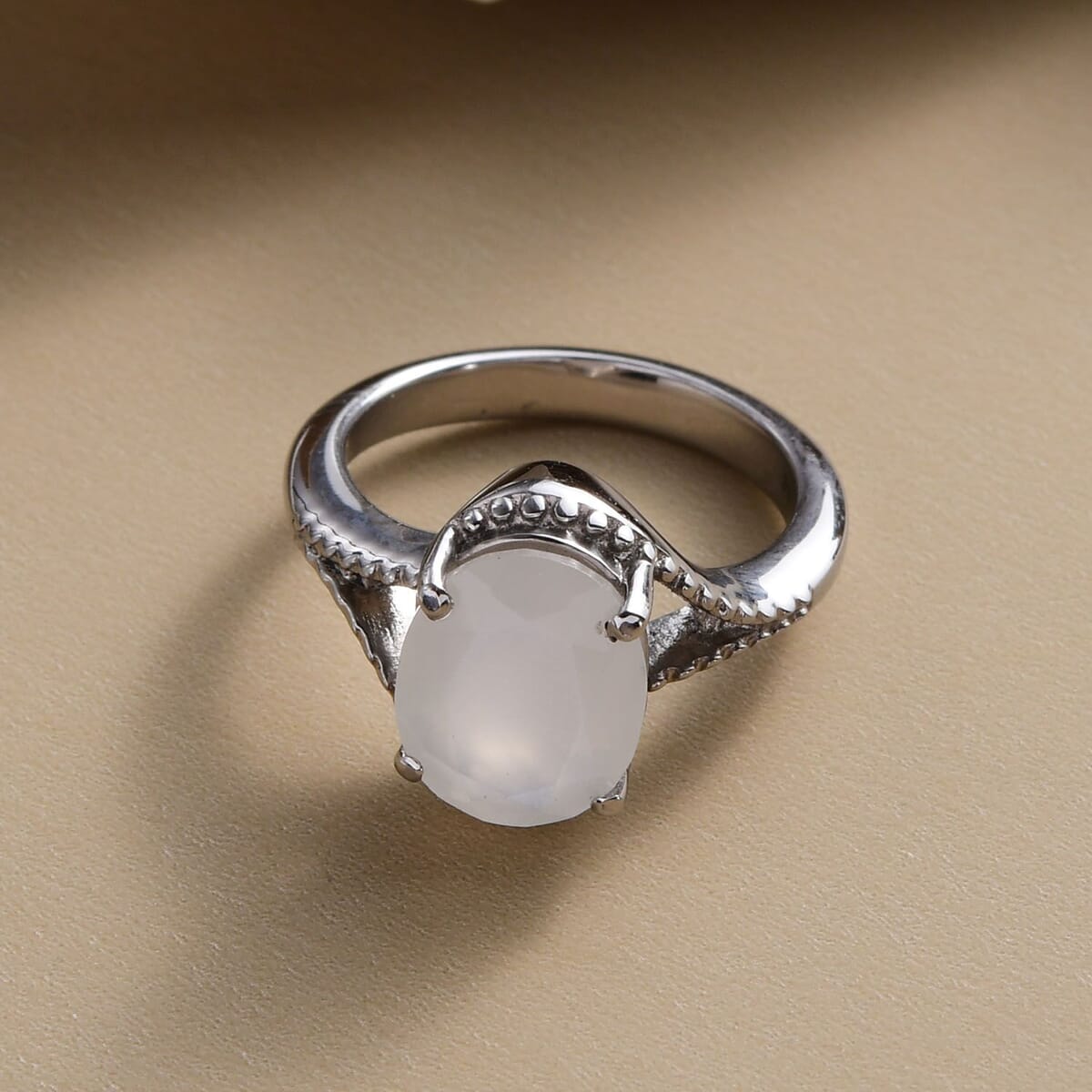 Sri Lankan Silver Moonstone 3.25 ctw Split Shank Ring in Stainless Steel (Size 5.0) image number 2