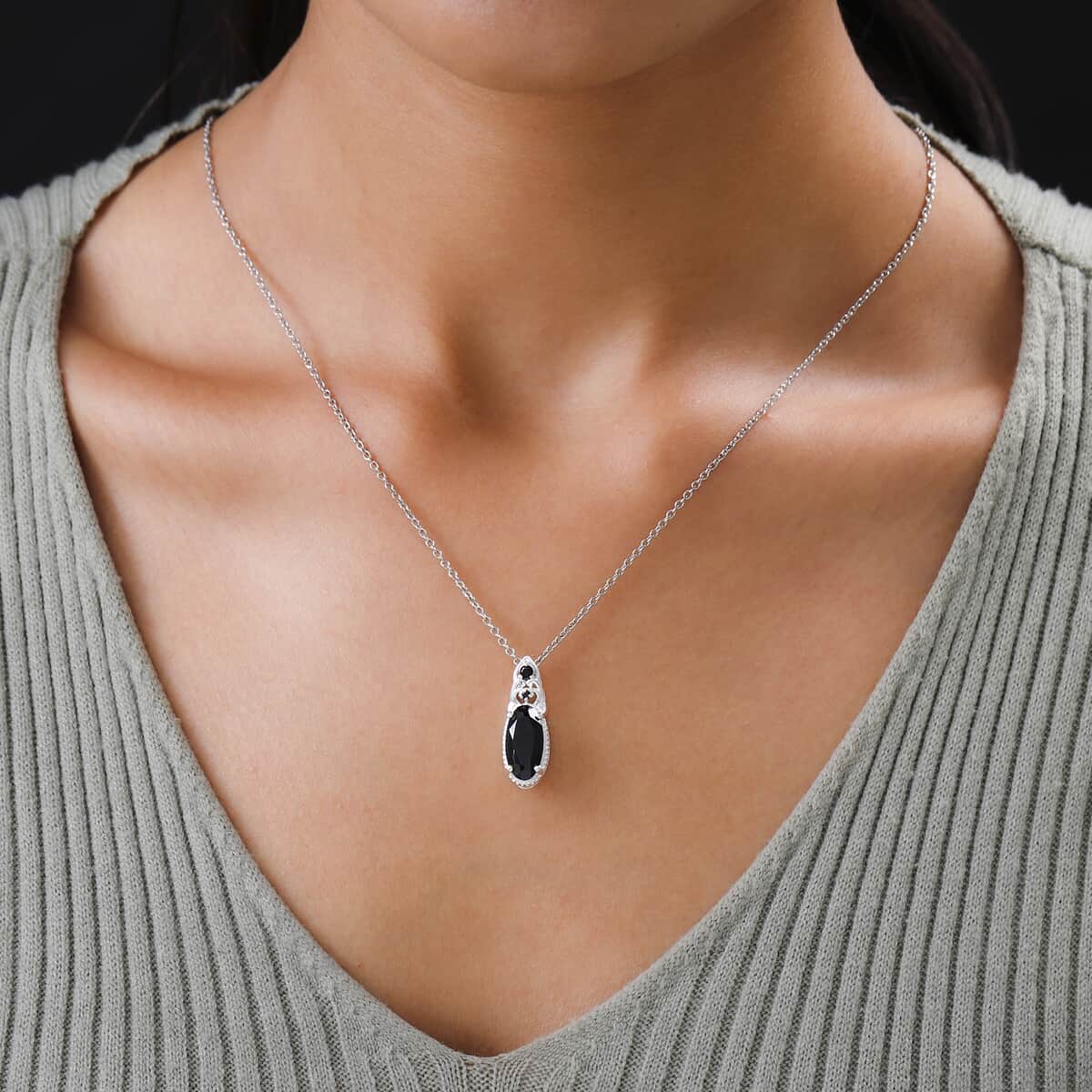 Thai Black Spinel Magnetic Clasp Pendant in Sterling Silver and Stainless Steel Necklace 20 Inches 4.85 ctw image number 2