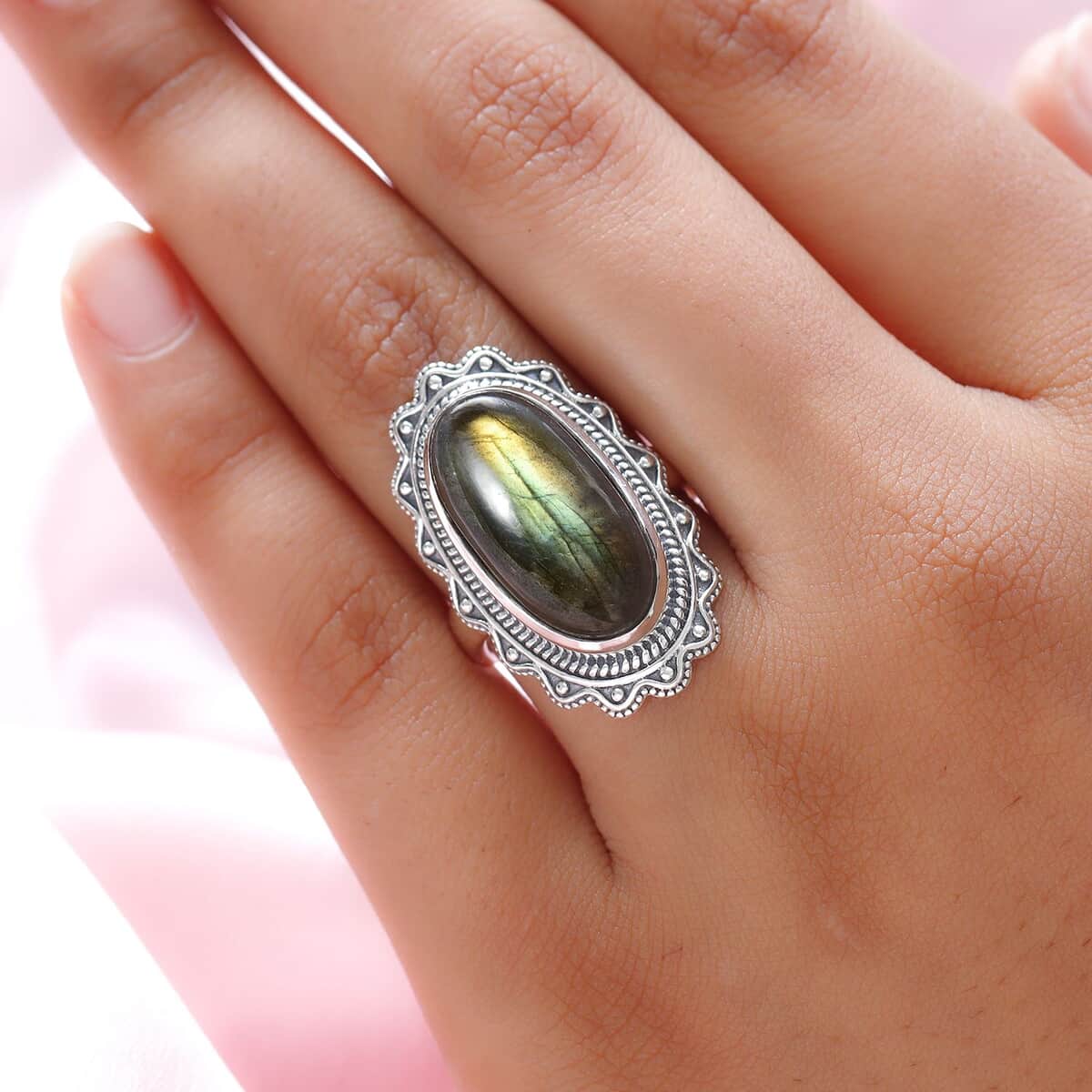Artisan Crafted Malagasy Labradorite Elongated Ring in Sterling Silver (Size 6.0) 10.85 ctw image number 2