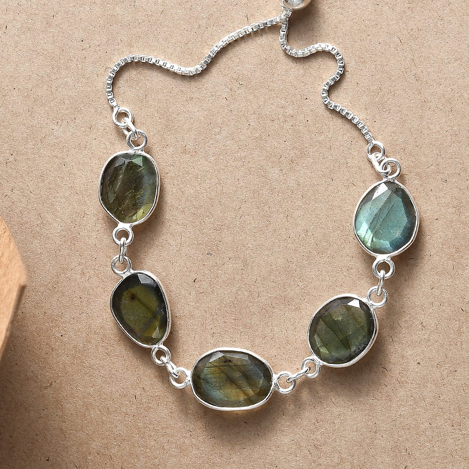 Malagasy Labradorite