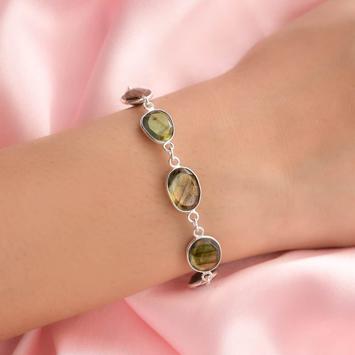 Malagasy Labradorite Bracelet in Sterling Silver, Bolo Adjustable Bracelet For Women, Gifts For Women 15.75 ctw image number 4