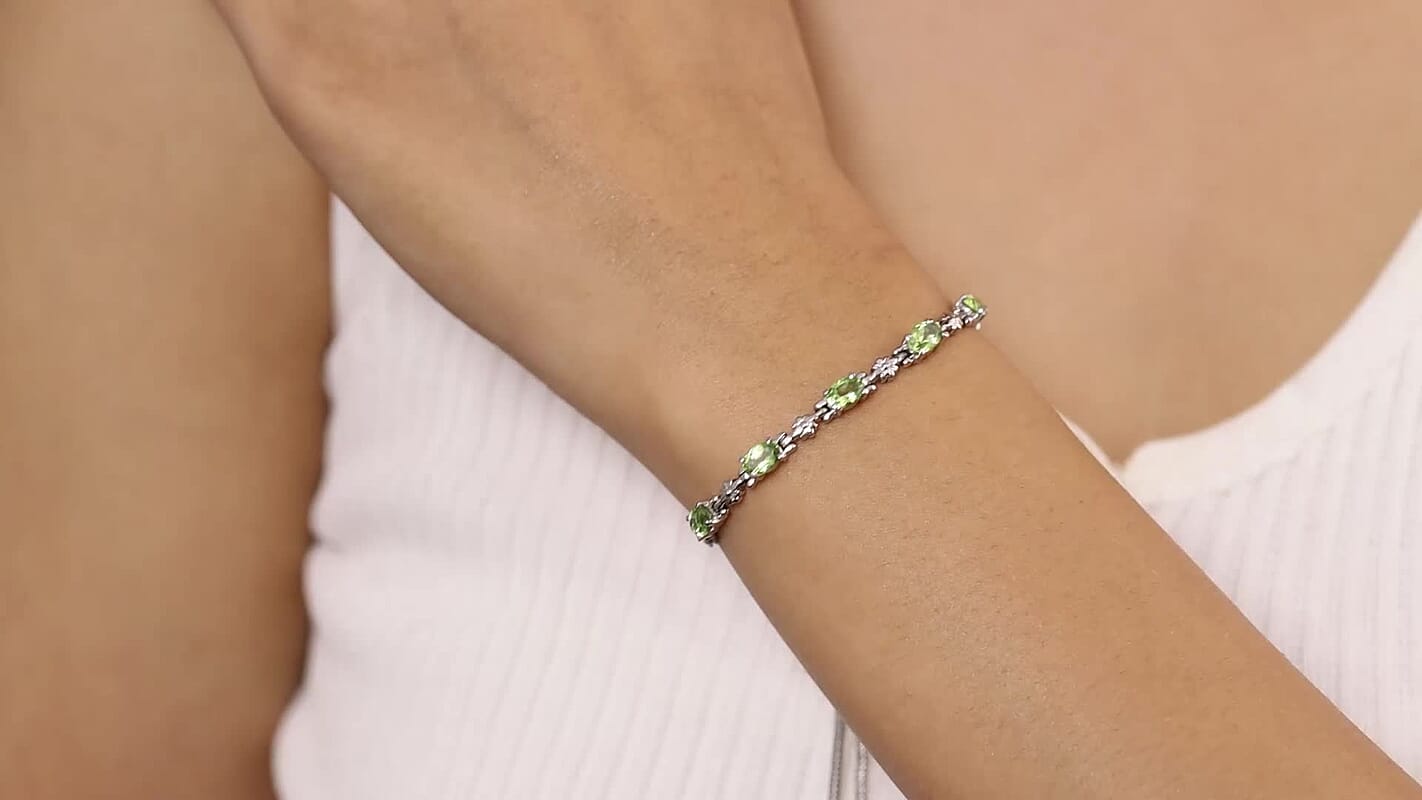 2.65 ctw Peridot Bolo Bracelet in Stainless Steel