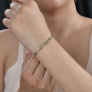 Peridot 2.50 ctw Bolo Bracelet in Stainless Steel