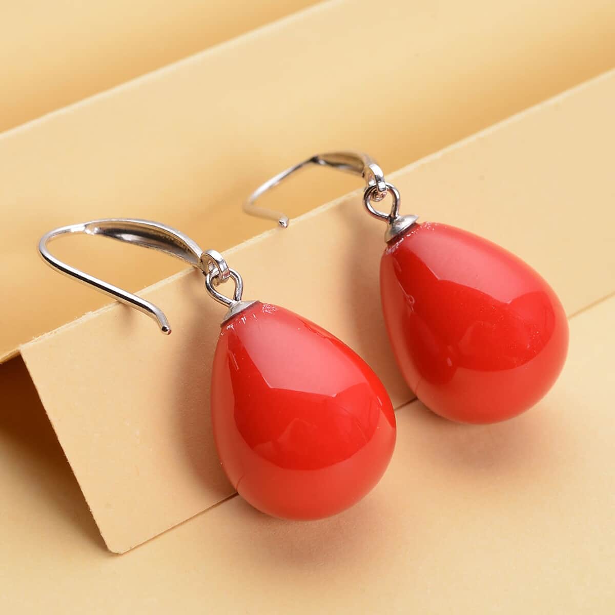 Red Shell Pearl Drop Earrings in Sterling Silver image number 1