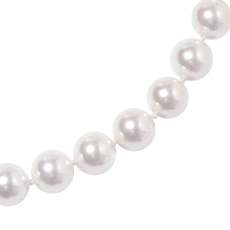 Lustrous White Color Shell Pearl Bead Necklace in Silvertone|Beaded Necklace With Magnetic Clasp| Jewelry Gifts For Women  (20 Inches)