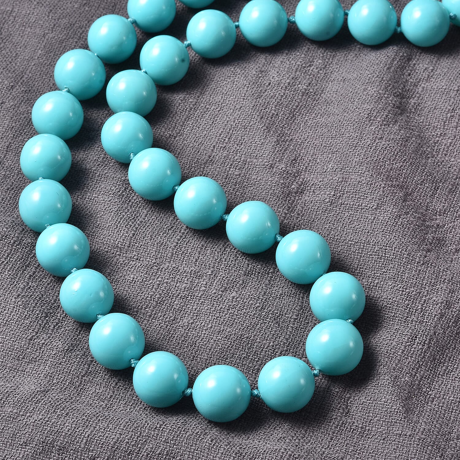 Blue Color Shell Pearl Necklace in Silvertone|Beaded Necklace With Magnetic Clasp| Jewelry Gifts For Women  (20 Inches) 330.00 ctw