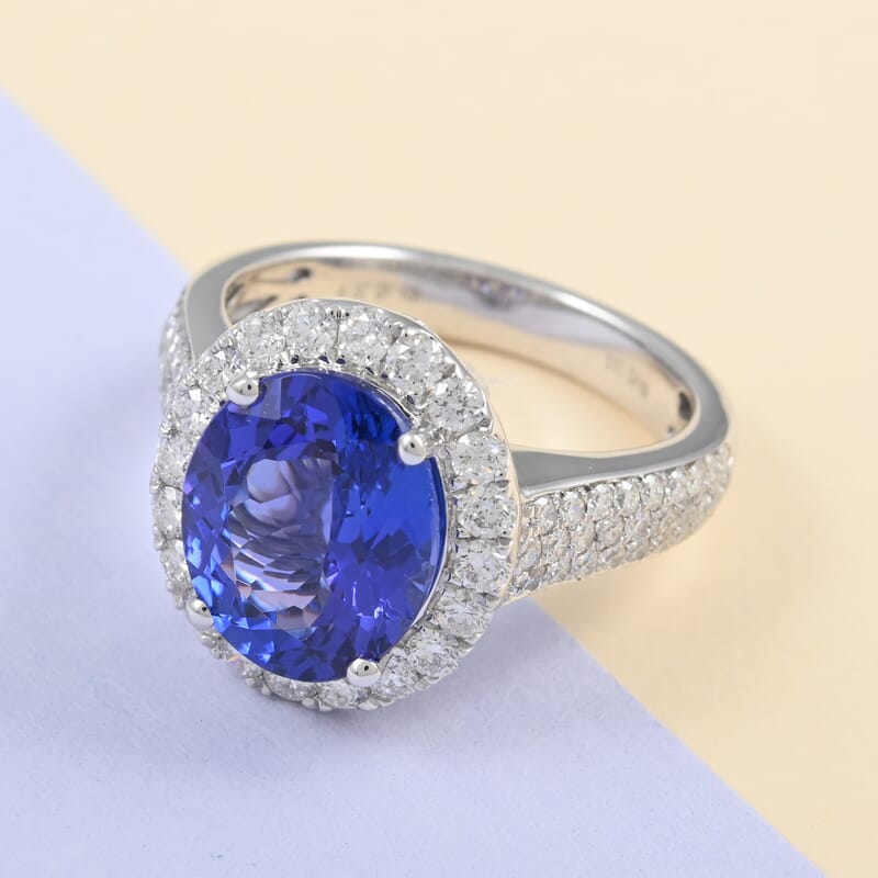 Iliana 18K White Gold AAA Tanzanite and G-H SI Diamond Ring (Size 6.0) 5.85 Grams 4.40 ctw