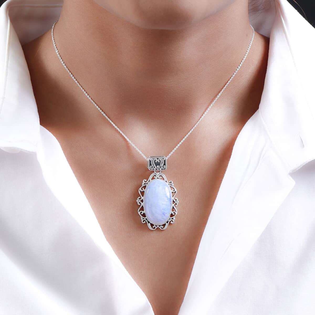 Artisan Crafted Rainbow Moonstone Pendant in Sterling Silver 21.00 ctw image number 2