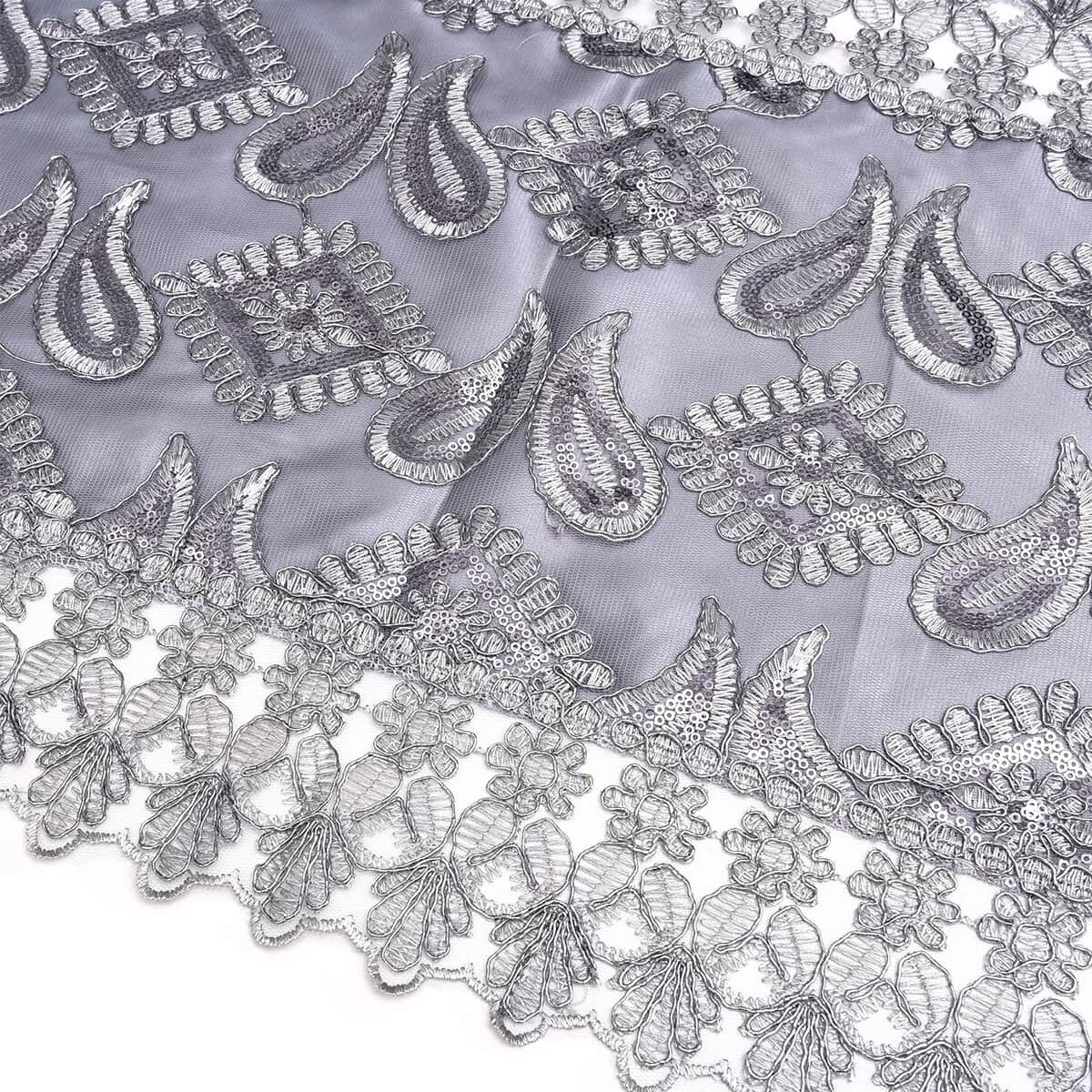 Homesmart Gray, Silver Paisley Pattern Polyester Lace Table Runner image number 4