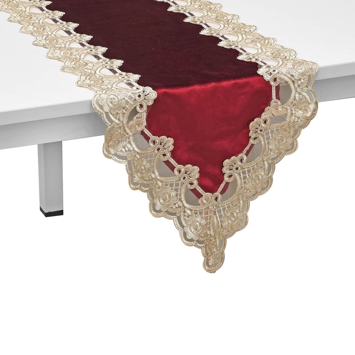 Homesmart Wine Elegant Damask Pattern Polyester Table Runner with Gold Lace Border image number 0